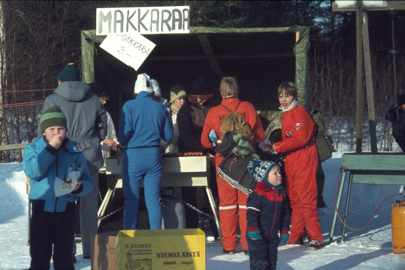 Klikkaamalla seuraava kuva